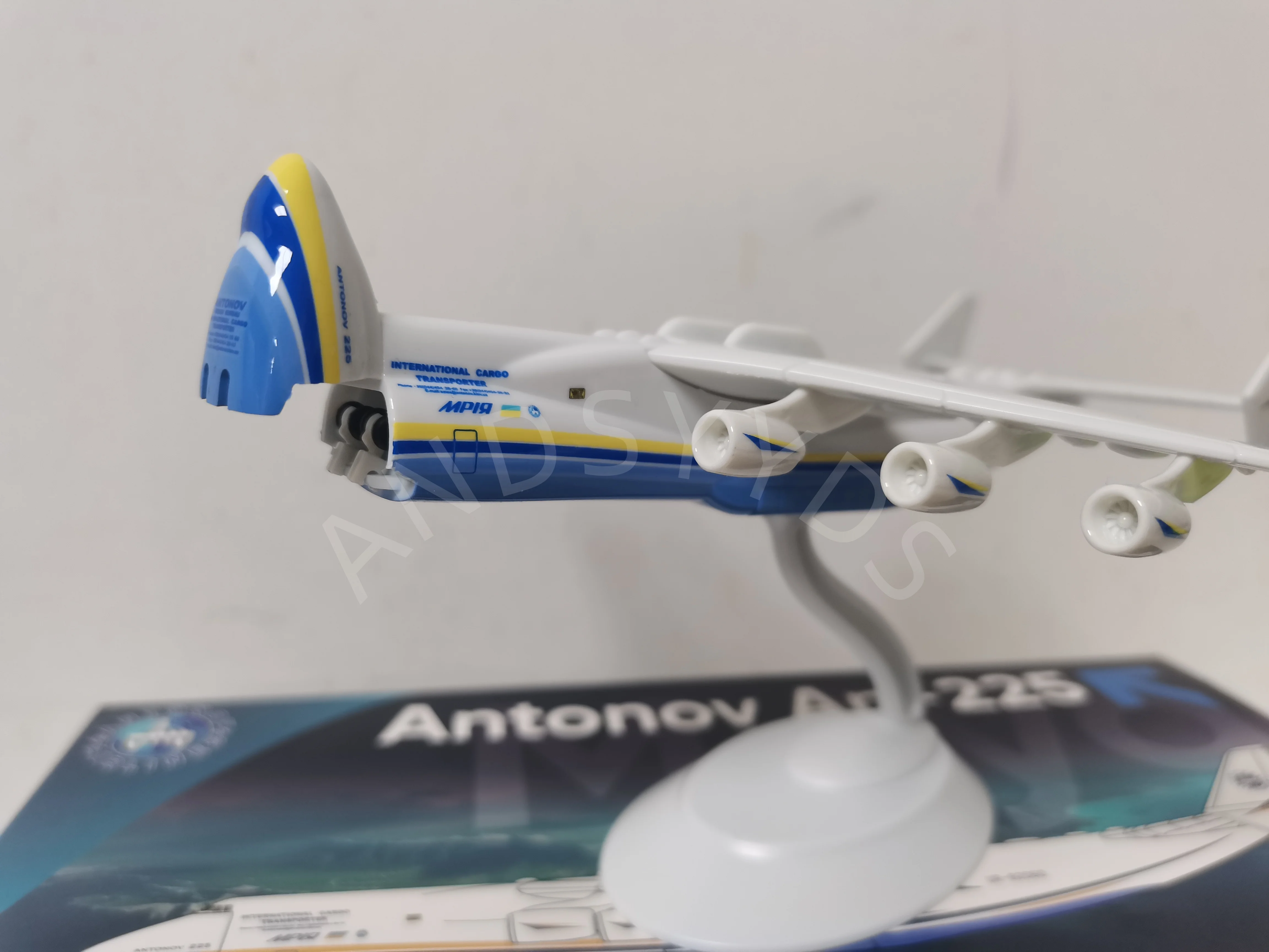 �y�Z�[�����z21CM �A���g�m�t An225 �A���@ ���f�� 1/400�X�P�[�� �q��@ ���v���J���f�� �����_�C�L���X�g An-225�u�~�����v �������u�t��