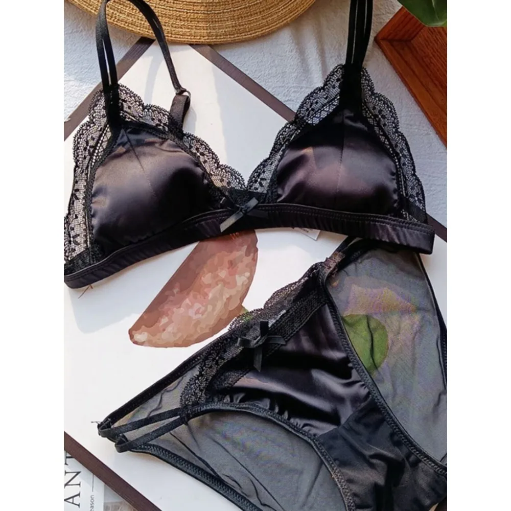 Conjunto de sujetador y bragas estilo francés, bralette sin aros con copas triangulares, con detalles de encaje, ropa interior para jóvenes damas con busto pequeño, lencería diaria.