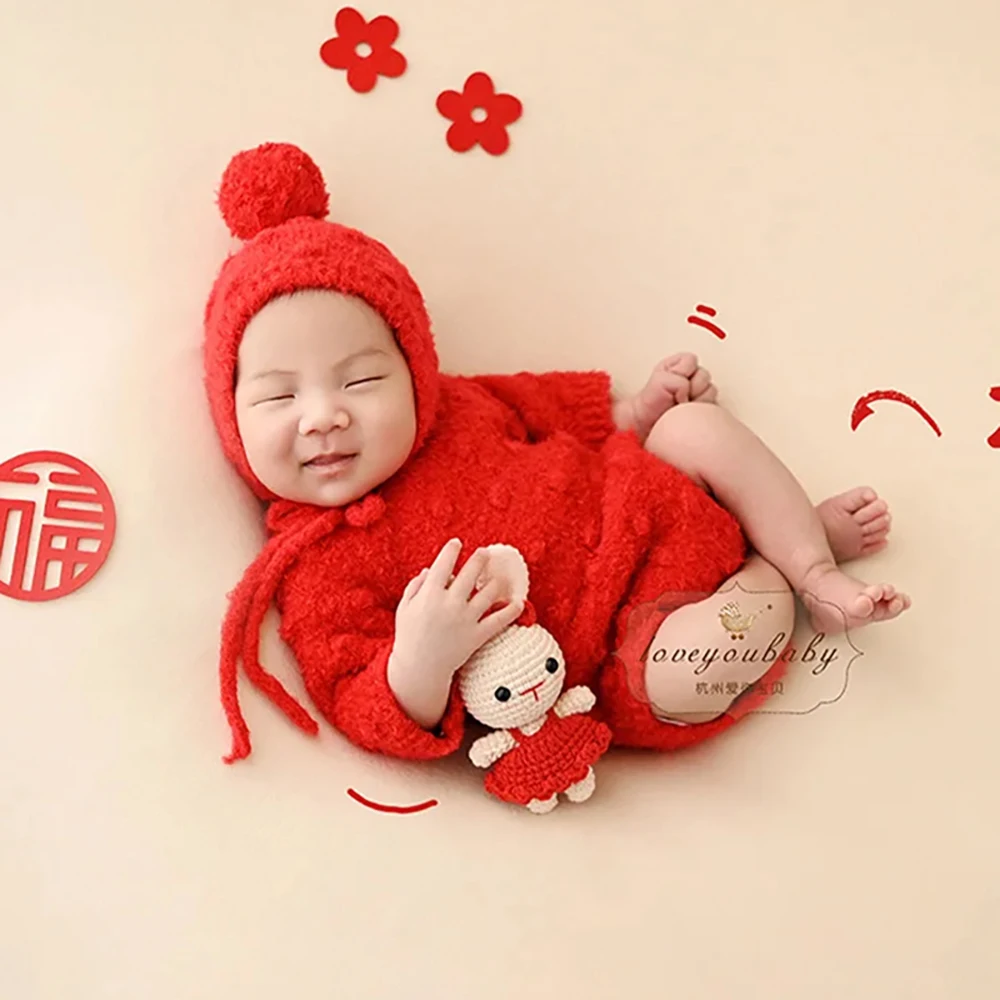 

Newborn Photography Outfit Hand Knitted Jumpsuit + Fur Ball Hat Set Combination Studio Baby Boy Girl Photo Shooting Clothing