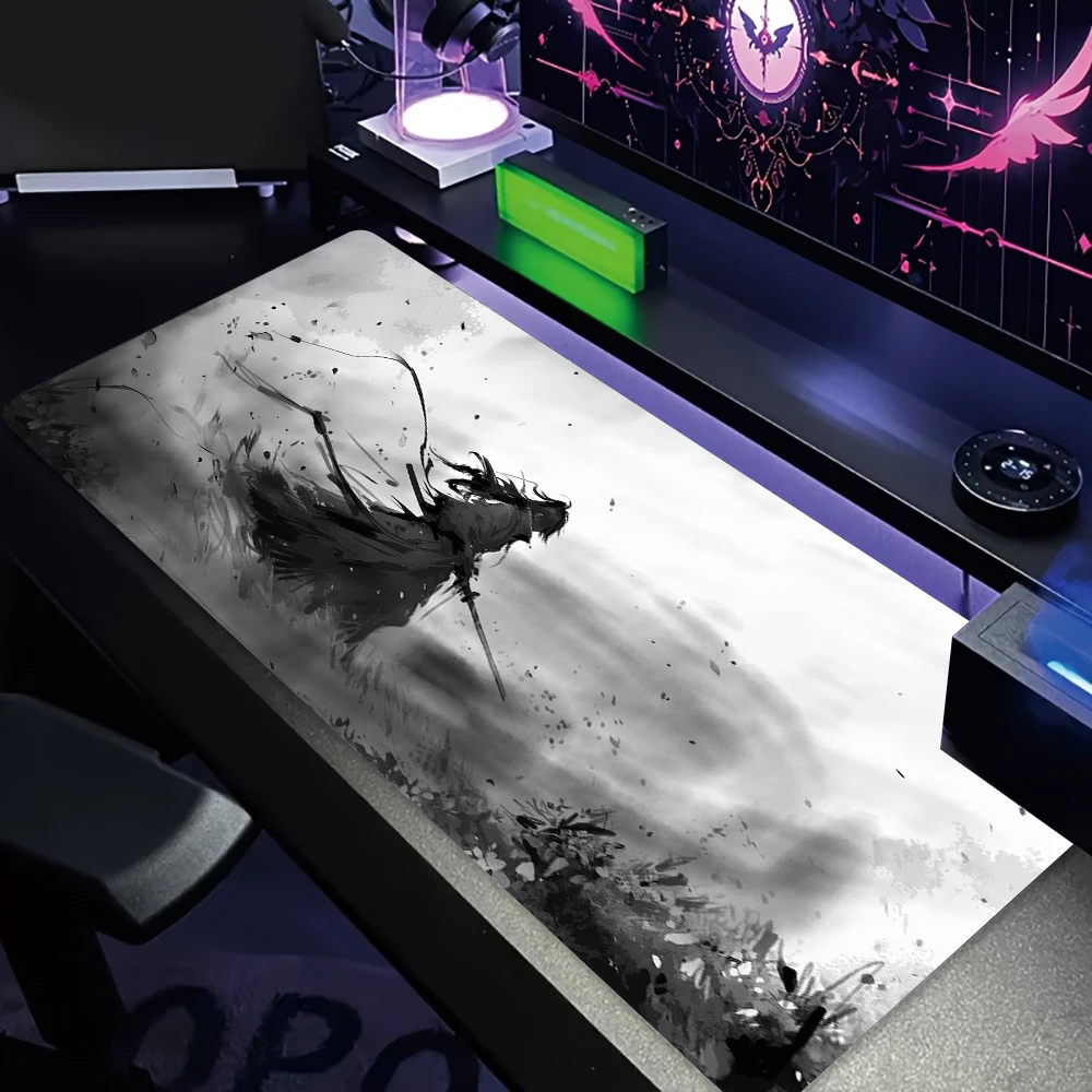 حصيرة مكتب كبيرة بتصميم الساموراي باللونين الأبيض والأسود مع حافة مخيطة غير قابلة للانزلاق، حصيرة طاولة ممتدة