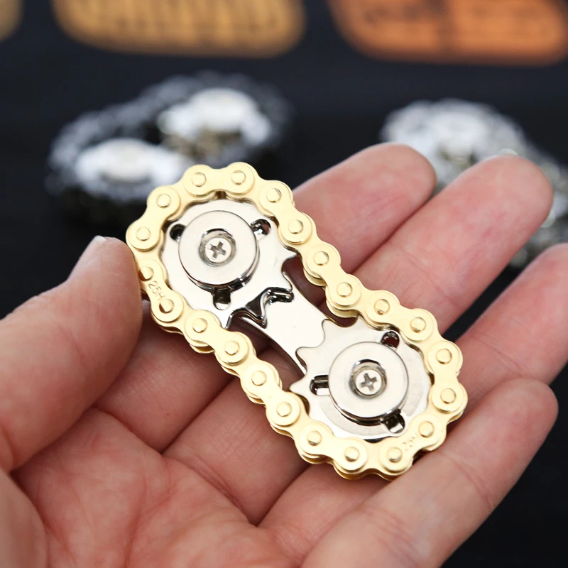 Spinner per la punta delle dita della catena della bici |   Giocattolo Fidget EDC in metallo |   Giocattolo per alleviare lo stress e l'ansia per adulti |   Regalo per gli uomini