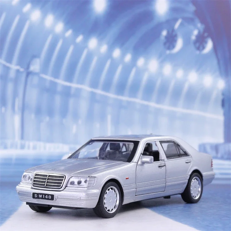 1:32 Mercedes-Benz S-W140 High Simulation Diecast Car Metal Alloy Model Car Children\'s toys collection gifts A88