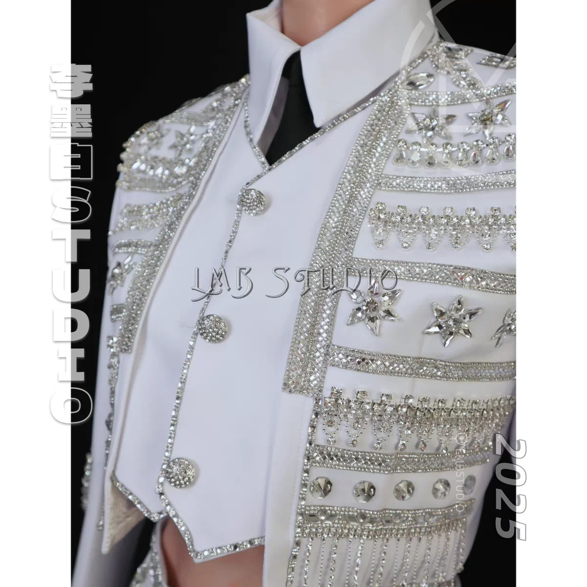 Luxury Sparkling Diamond White Split Set For Girl Group Singing and Dancing Concert Performance Outfit Holiday Party Theme Show