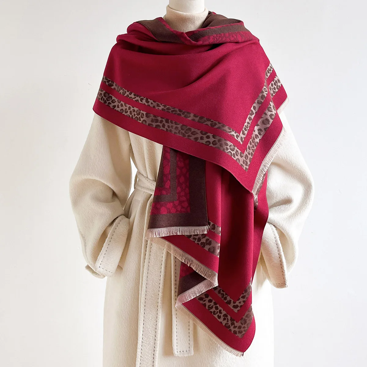 Scarf Women Leopard Border Jacquard Imitation Cashmere Shawl Wrap Neck Warmer Pashmina Stole Fall Winter Ladies Headscarf