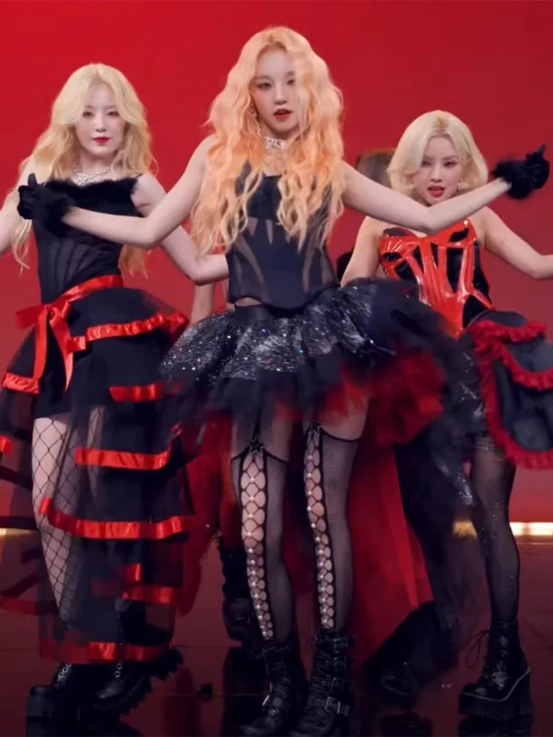 Kpop corea Jazz Dance senza maniche Off-spalla gilet nero Crop top donna discoteca ragazza calda Sexy maglia soffice gonna due pezzi Set