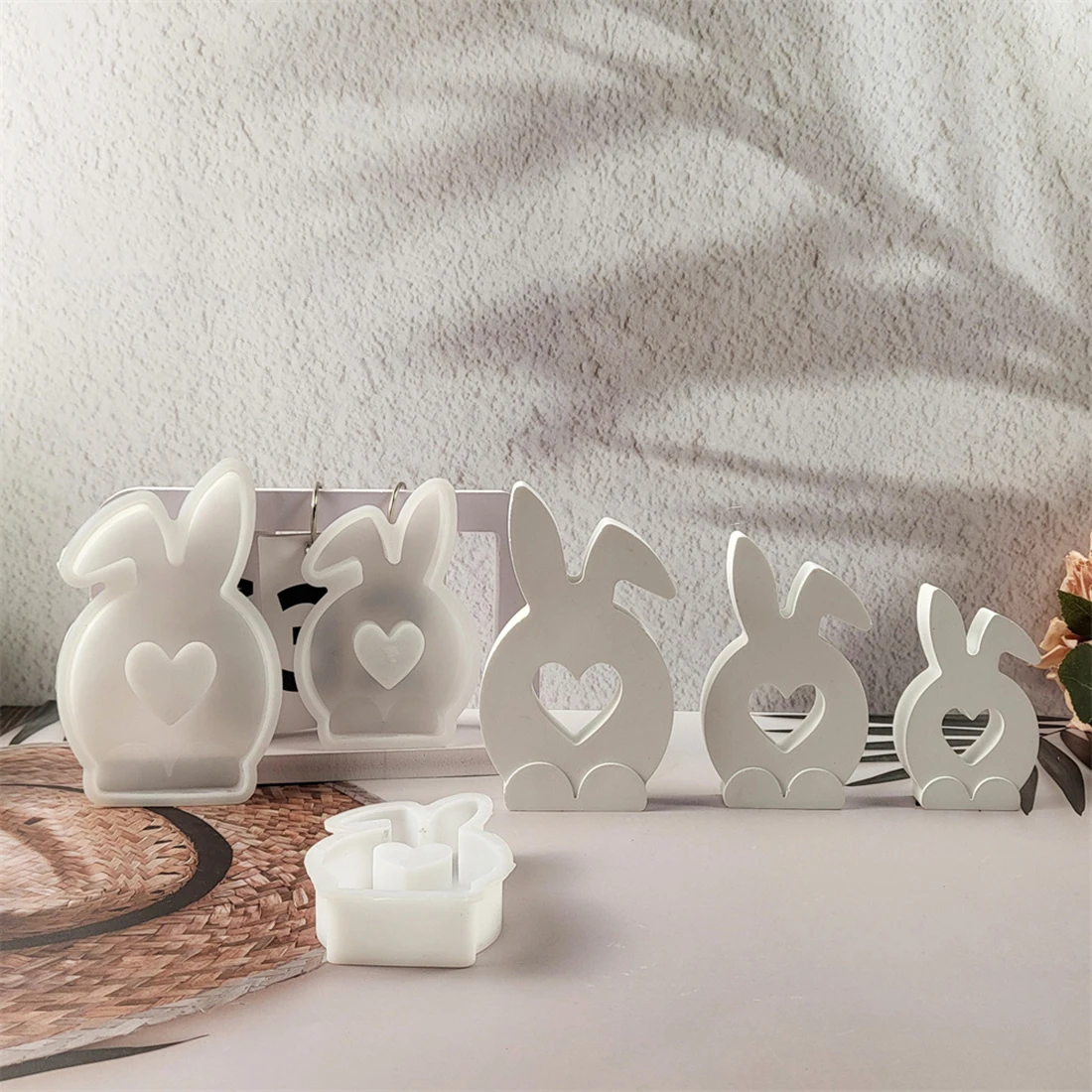 Easter Standing Rabbit Heart Candle Mold Ornaments  DIY Aromatherapy Resin Cement Gypsum Silicone Mold Home Decoration