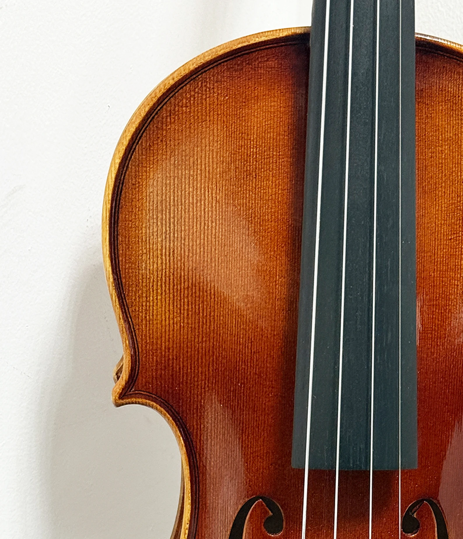 Handmade Violin 4/4, Made from Selected European Spruce Wood over 10 Years Old, with Jujube Wood Fittings. Professional Violin Set with Matching Bow and Case, Suitable for Professional Performers - view 5
