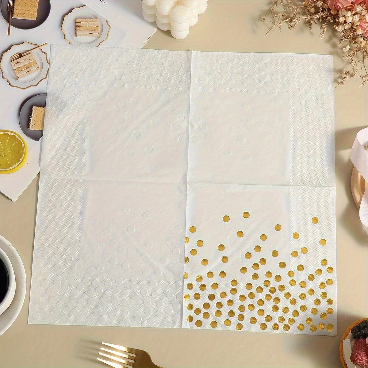 20/40/80 Packungen Weiße und Schwarze Papier-Cocktailservietten mit Goldfolie-Polka-Dots, Partyzubehör für Tischdekoration – Detail 12