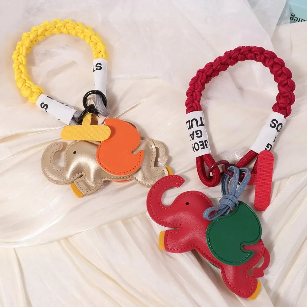 

Cute PU Leather Elephant Keychain Animal Pendant Flying Wings Leather Keychain Fashion Animal Key Chain Holder Bag Decoration