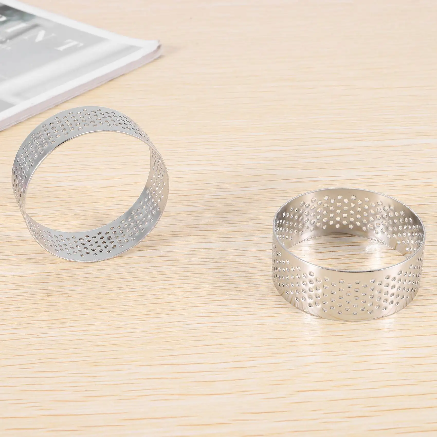 Stainless Steel Perforated Tart Ring, 5Pcs 5cm Perforated Cake Mousse Ring, DIY Round Tart Rings for Baking Dessert Ring