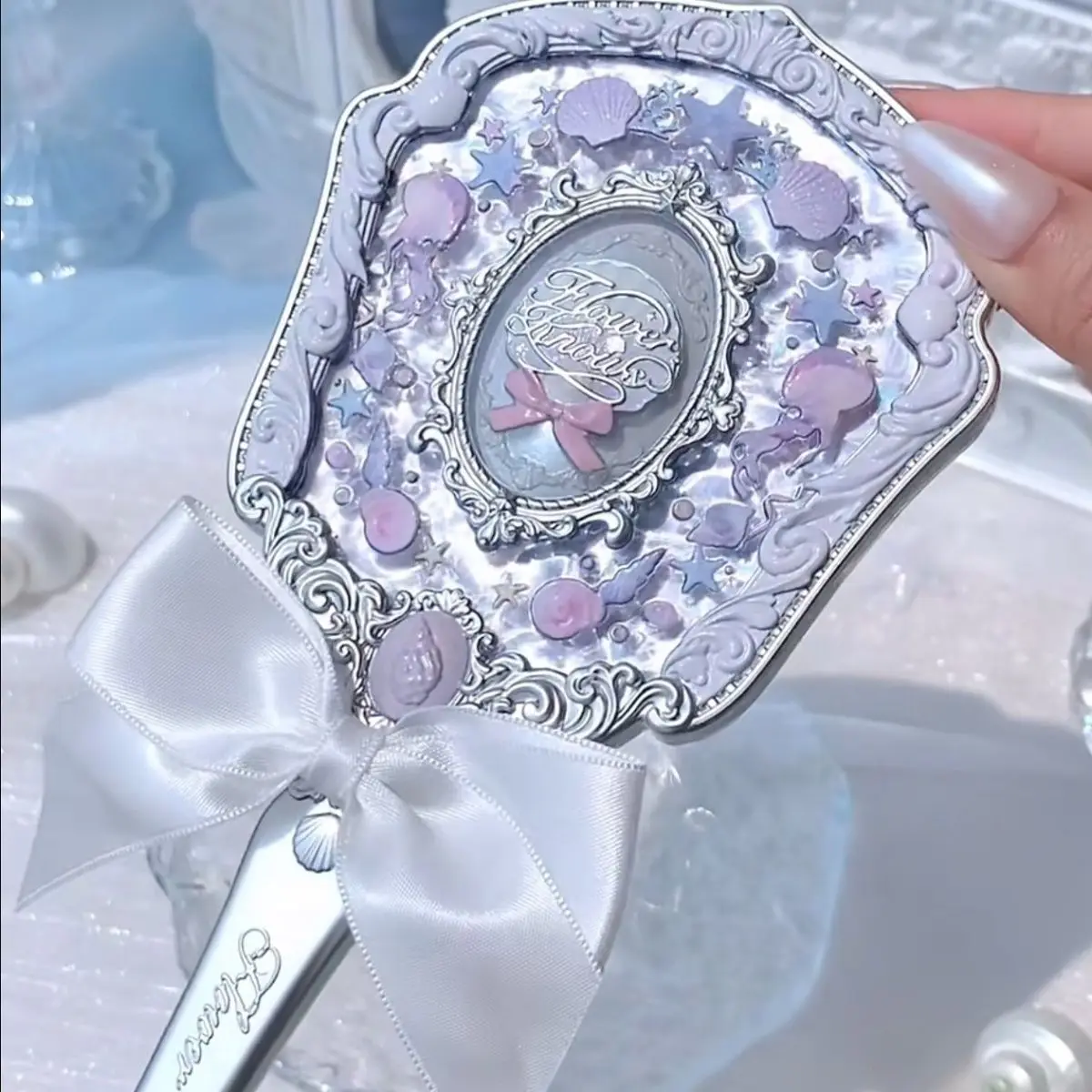 Flower Know Shell Jewel Series Handspiegel Handgehaltener Tisch-Make-up-Spiegel von Vanty