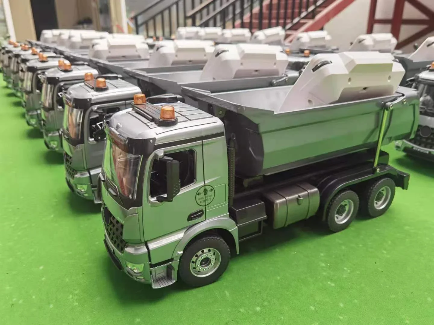 Carro RC 1:20 E590 2.4G 6 Canais