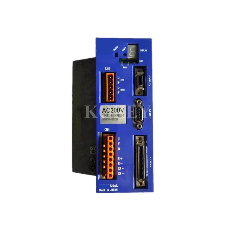 Servoaccionamiento M-EDC-PS3060AB503 en buenas condiciones