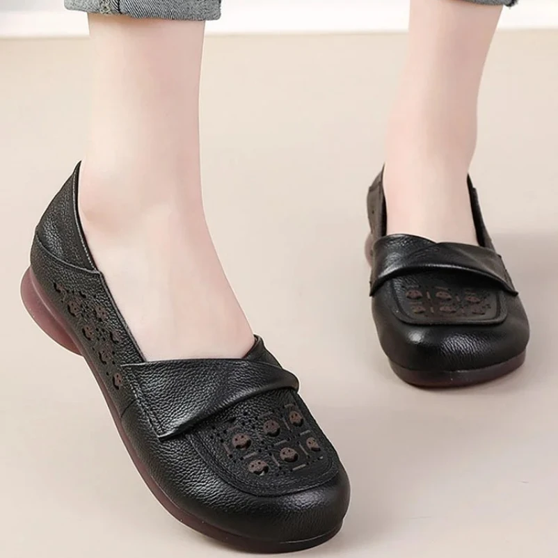 

2025 Новые осенние женские туфли на низком каблуке на плоской подошве, большой размер 42, лоферы из телячьей кожи, женские мягкие мокасины в стиле ретро, женские шикарные туфли на плоской подошве