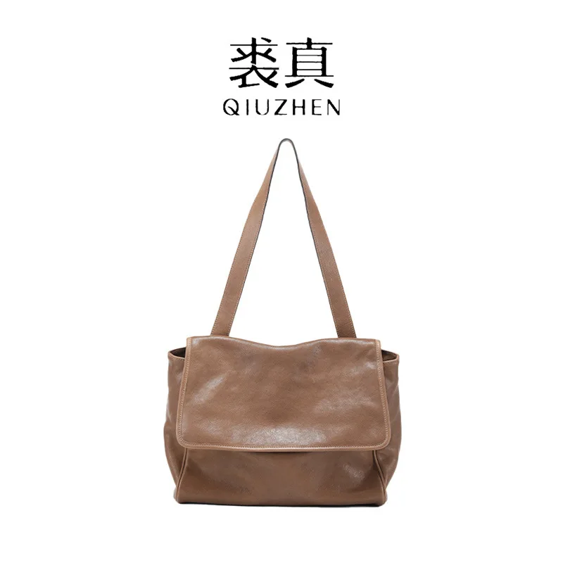 

Qiuzhen Flap Messenger Bag for Women Retro Commuter Large Capacity Top-Grain Vegetable-Tanned Cowhide Shoulder Bag