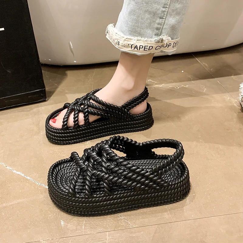 2024 New Summer Fashion Comfortable and Wear-resistant Thick-soled Beach Casual Sandals for WomenTrendy Heel Sandals