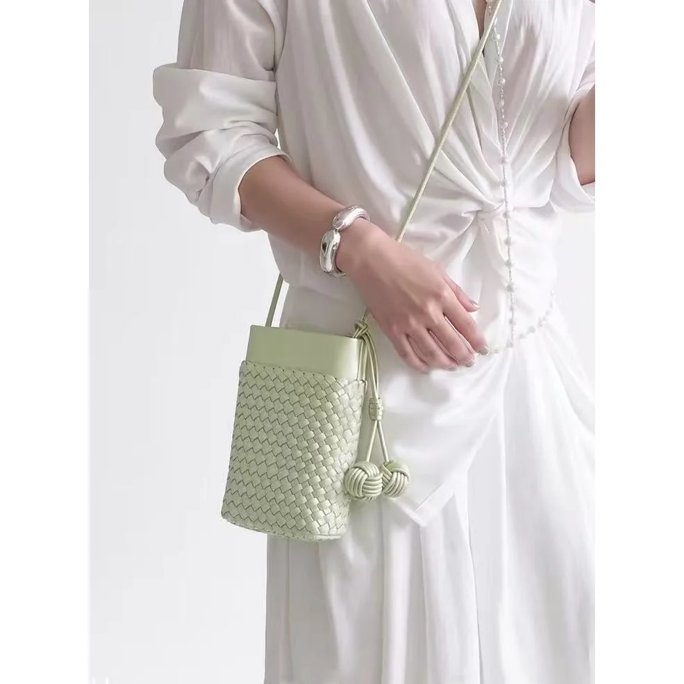 borsa-per-telefono-intrecciata-a-mano-da-donna-borsa-a-tracolla-singola-naraya-borsa-da-donna-traspirante-con-manico-morbido-forma-quadrata