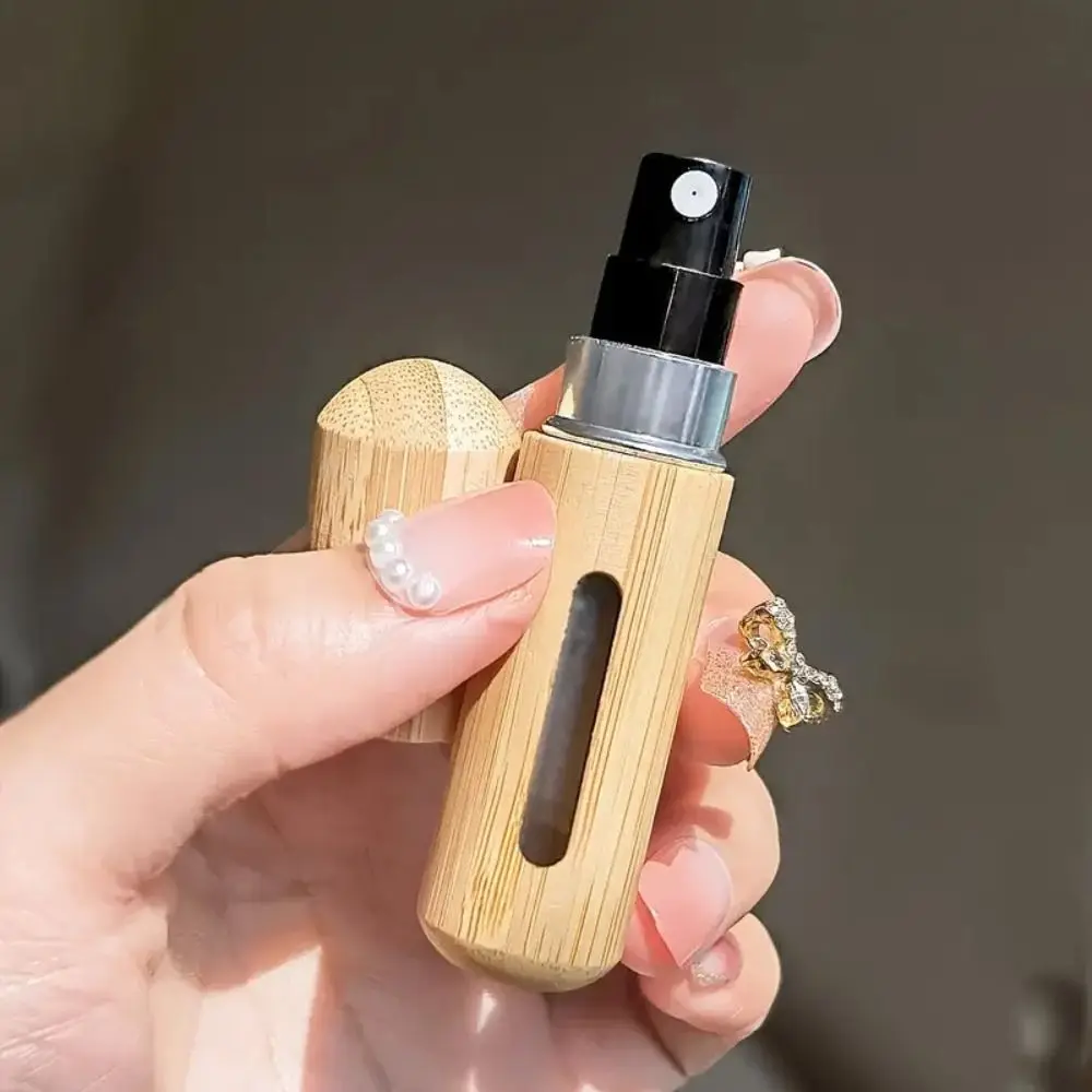 Nouveau Bouteille de parfum en bois de 5ML, Mini conteneurs cosmétiques vides rechargeables, atomiseur Portable, cadeaux