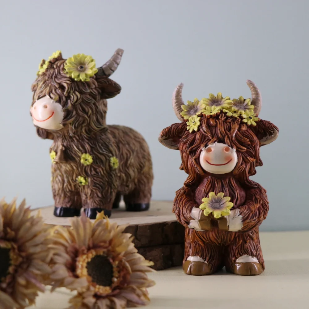 Adorable Scottish Cow Figurine Highland Cattle Resin Statue Creative Nordic Home Decoration Living Room Desktop Ornaments Gifts