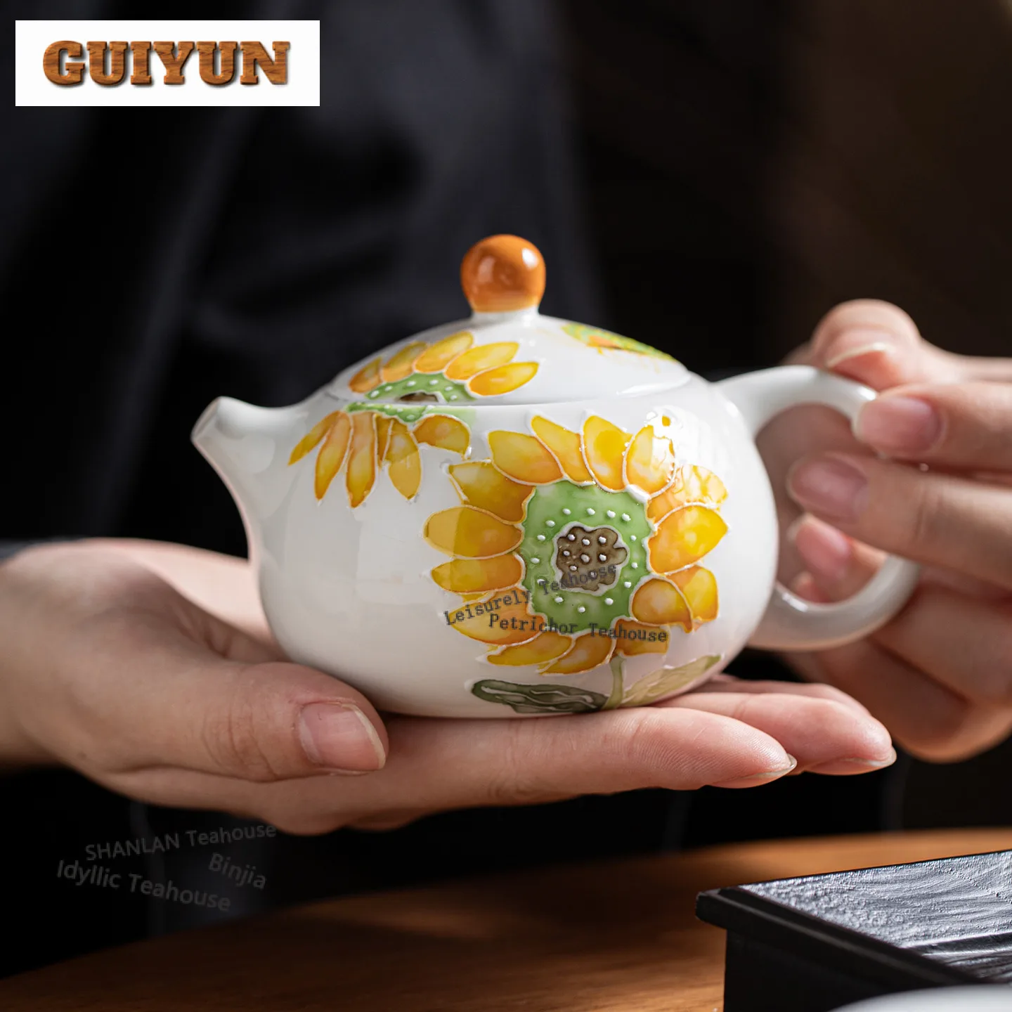 

Creamy White Glaze Hand-painted Flowers Ceramic Teapot Luxury Tea Infuser Pot Tea Brewing Kettle With Ball Hole Tea Ceremony