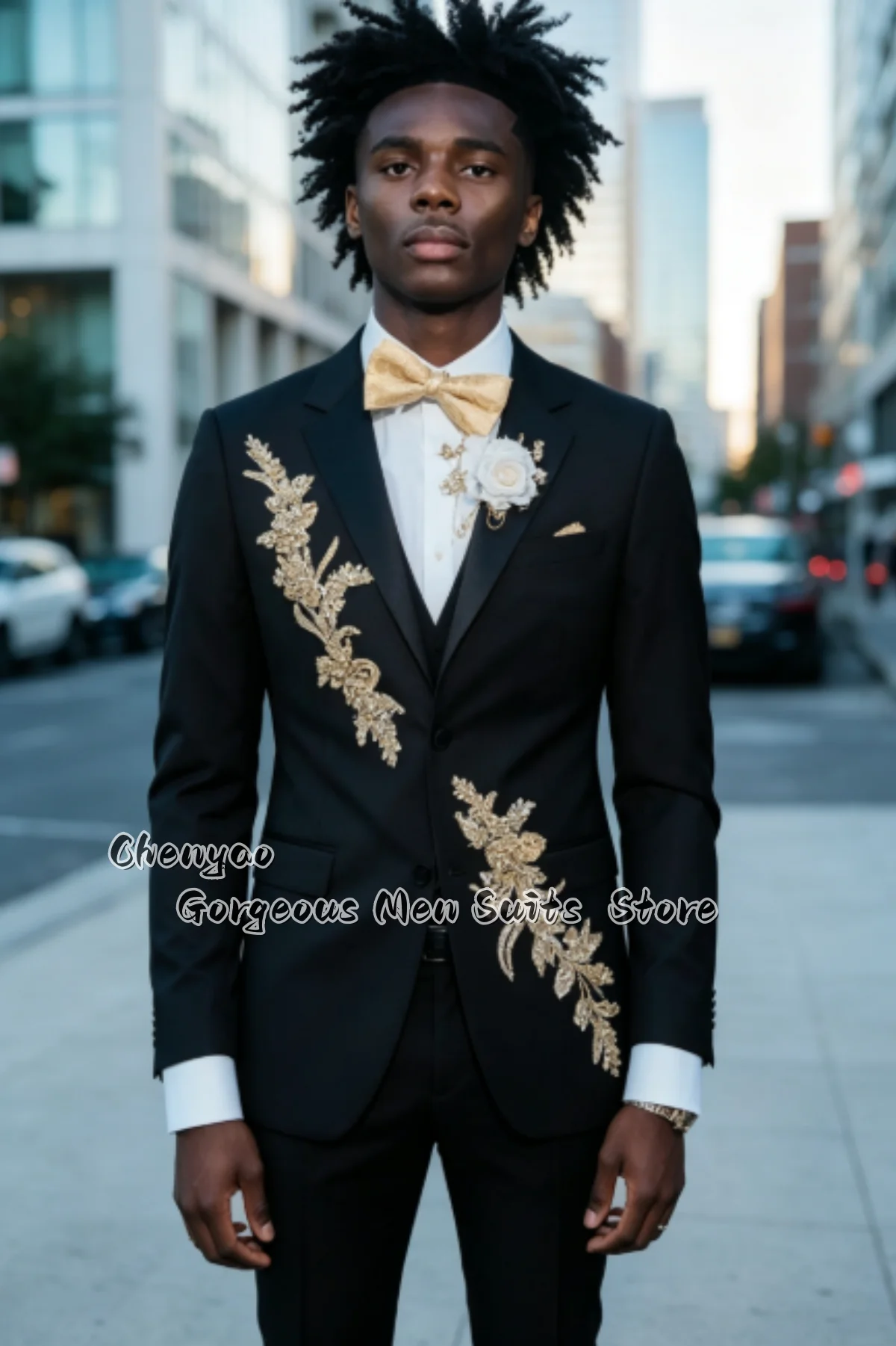 Classic Men Black 3 Piece Suit Customized Embroidered Groom Tuxedo Formal Wedding Party Male Prom Blazers 3 Pieces Ropa Hombre ﻿