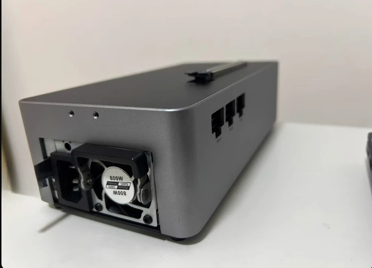 Graphics Card Docking Station for OCulink USB4 Interface Reverse Power Supply 100W, Built-in 800W Power Supply AG02