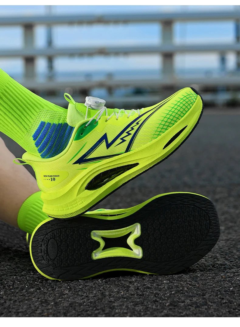 Leistungsstarke Carbonplatten-Rennschuhe für Männer und Frauen, Leichte, Federnde Laufschuhe, Rutschfeste Dämpfende Schuhe für Marathon und Fitnessstudio – Detail 9