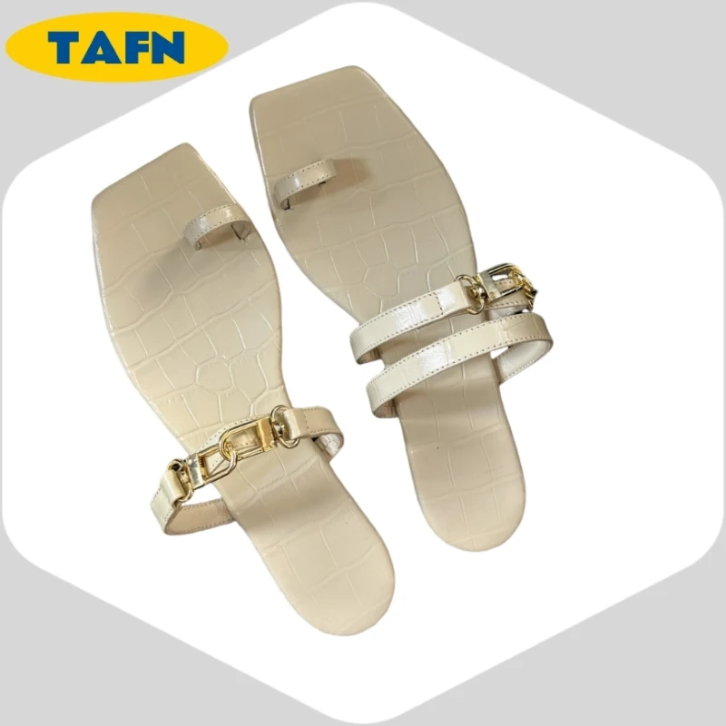 

Модные универсальные туфли на плоской подошве с усовершенствованной текстурой. Модные и удобные туфли на плоской подошве с мягкой мягкой кроватью Classic AF304.