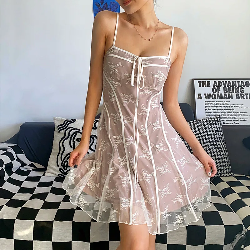 

Lace and Spaghetti Strap Slim-fitting European and American Summer 2025 New Style Unique and Elegant Dress for Women
