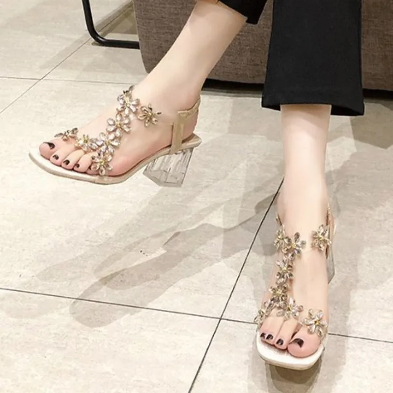 Sandali donna estate 2024 nuova moda strass fiori sandali radice trasparente Open Toe Casual comodi sandali donna