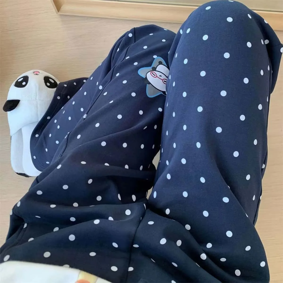 Blaue japanische Hose mit süßen Tupfen und Cartoon-Print, Y2k-Ästhetik, lässige, vielseitige Hose, Retro-Streetwear für Damen – Detail 4