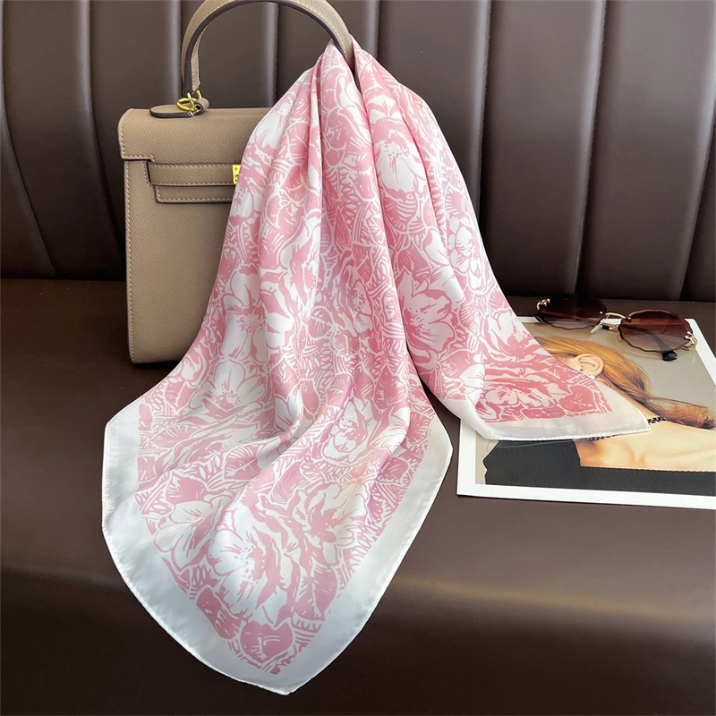 2025 neue Mode 70X70 cm Gedruckt frauen Schal Pashmina Seidenschal Quadrat Schal Dekorative Stirnband Hals Luxus Design Bandana