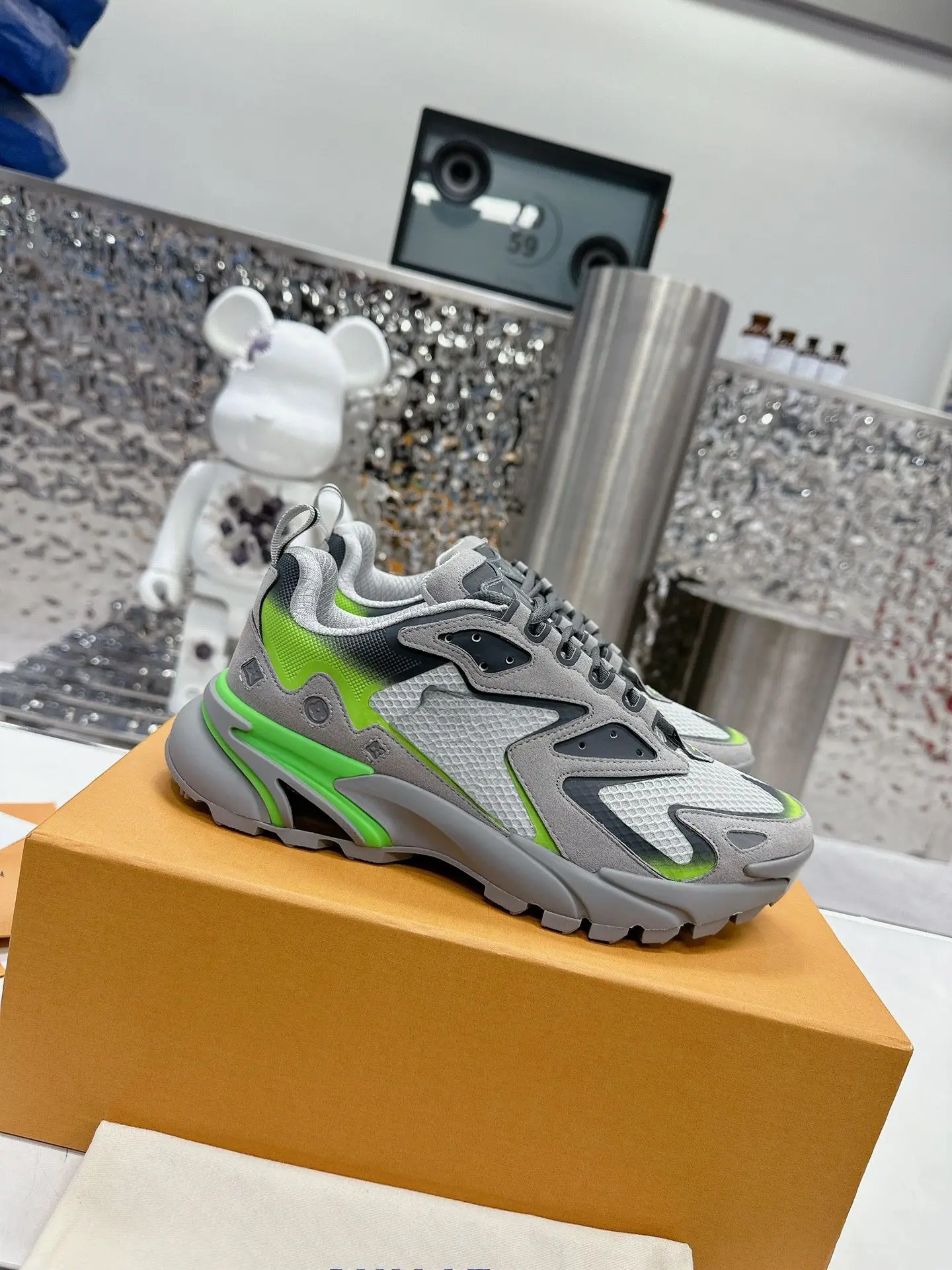 Blue Gray Color Block Low Top Sneakers for Men and Women, Comfortable Rubber Flat Footwear, Fresh Retro Casual Shoes for Young Adults, Cool Tone Combination for Spring and Summer