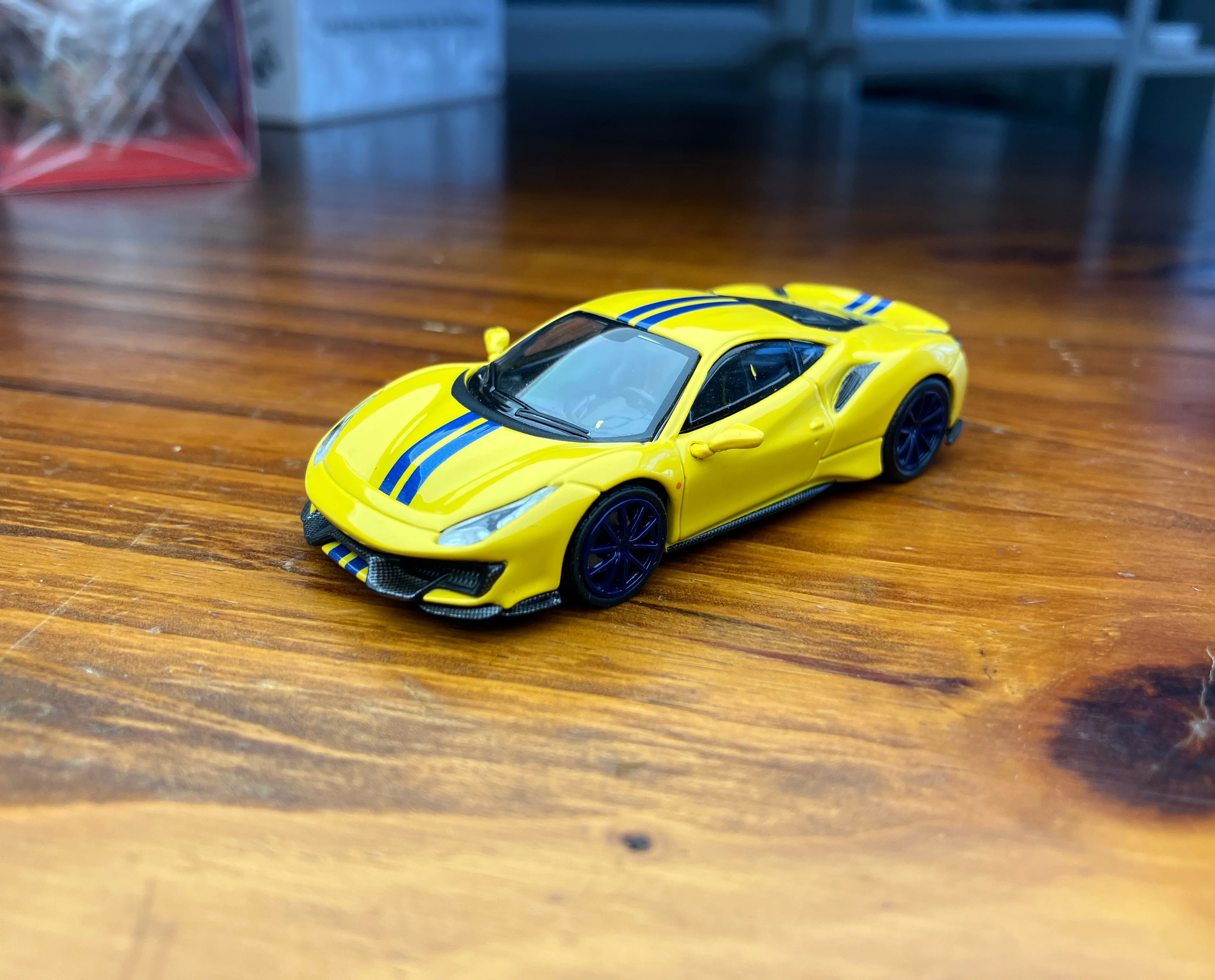 

TOC 1/64 Scale 488 Pista Yellow Diecast Car Model Toy Collection Gift