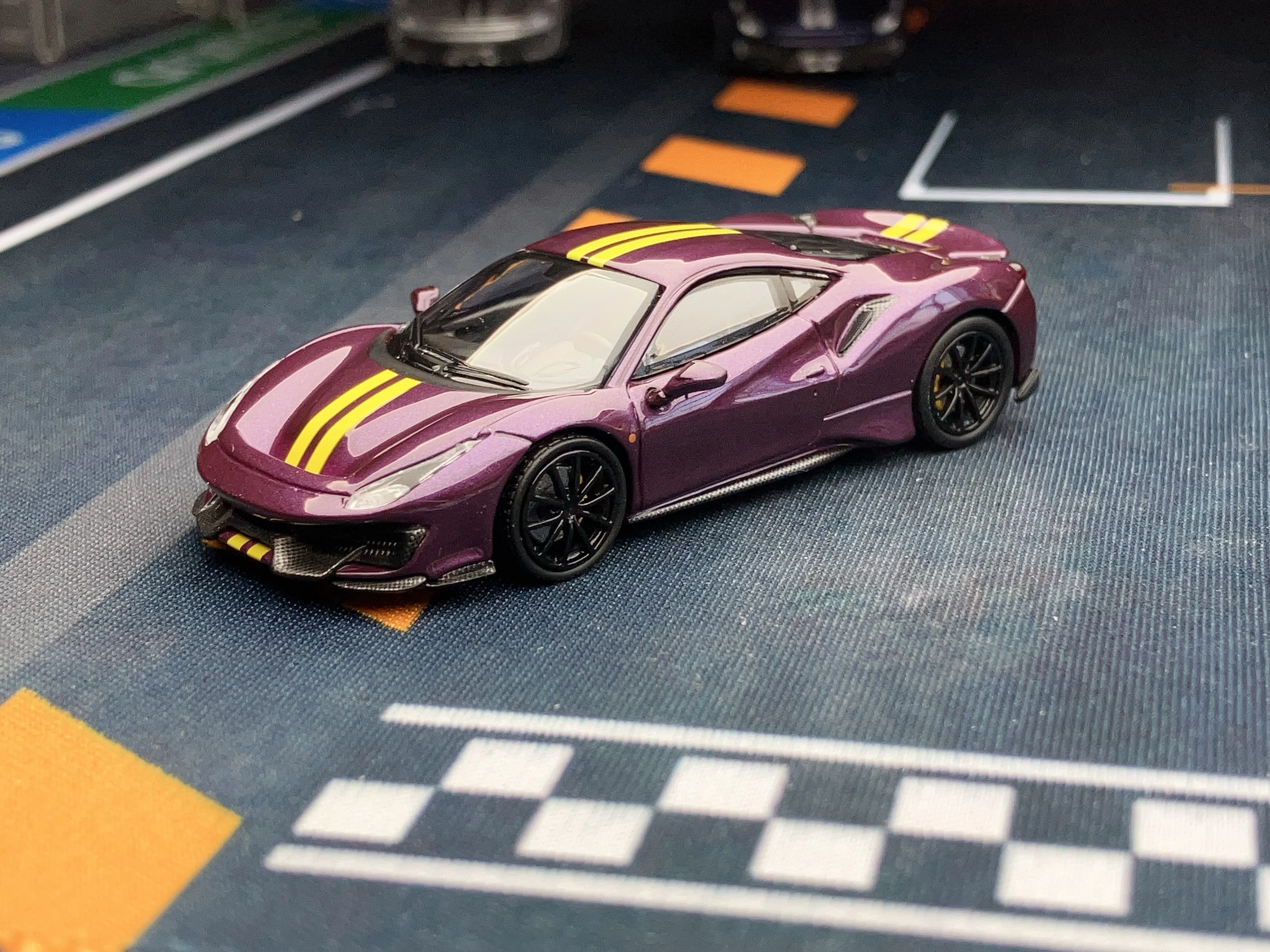 TOC 1:64 488 Pista Coupe Model Sportowy Odlewany z Metalu Samochód