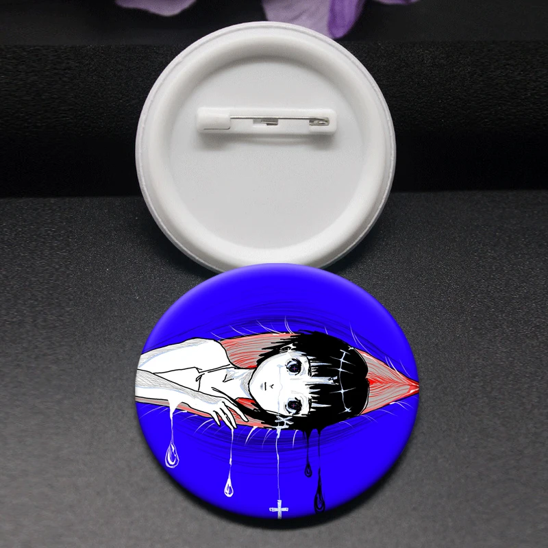 Exquisite Cartoon Style Badge Serial Experiments Lain Brooches Round Tinplate Lapel Pins for Backpack Accessorys Jewelry Gifts