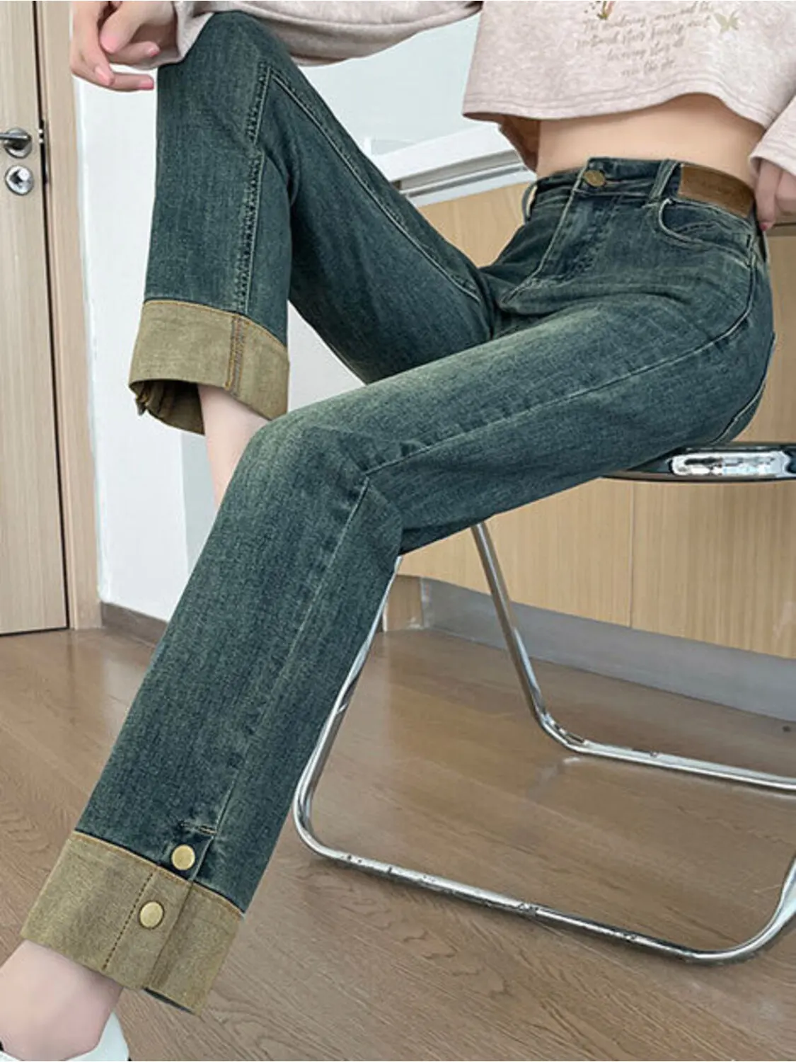 Women's Vintage Washed High Waist Jeans with Contrast Panel Cuffed Hem & Leather Patch