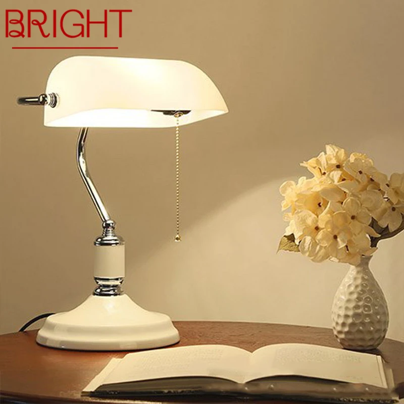 BRIGHT คลาสสิกโคมไฟตั้งโต๊ะ Creative White Design LED Vintage Glass Light Decor สําหรับห้องนอนหน้าแรก Study Office Desk