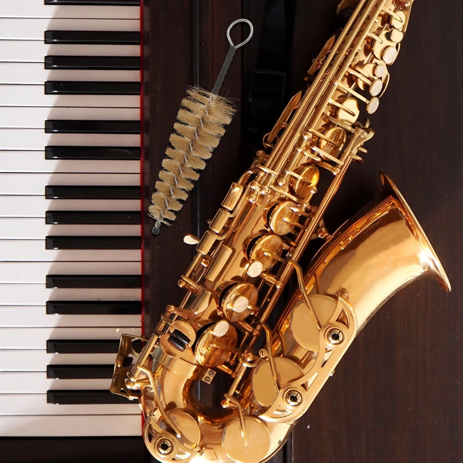

1Set Saxophone Cleaning Set Efficient Durable Brush and Cloth for Instrument Maintenance Scratch Protection Cleaning Supplies