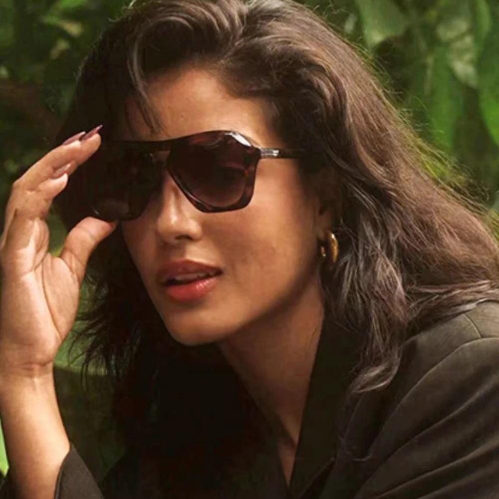 Retro Pilot Sunglasses for Women and Men - Classic Vintage Shades