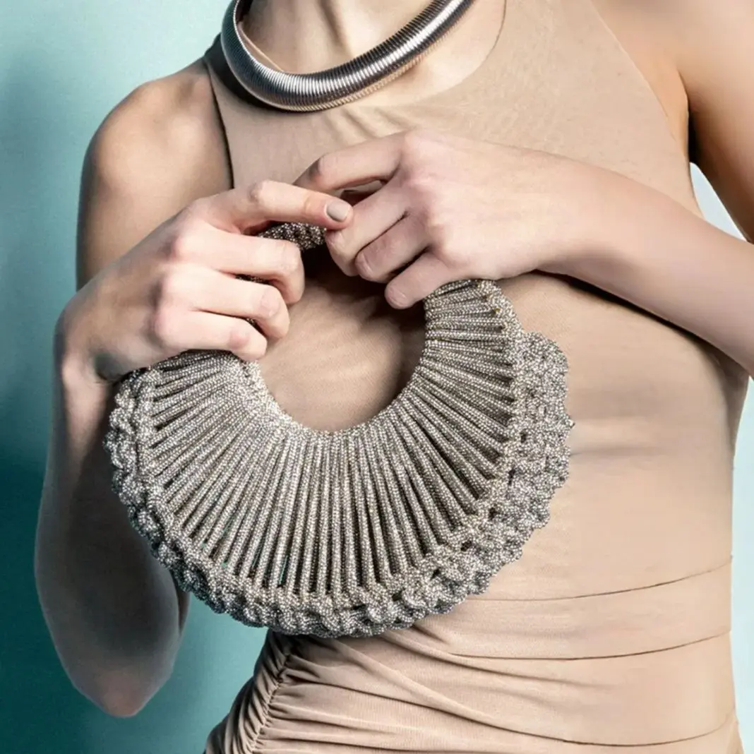 

Glitter Shiny Diamond Clutch Purse Women Handbag Luxury Handmade Circular Bag Wedding Party Banquet Bag Fashion Evening Bag