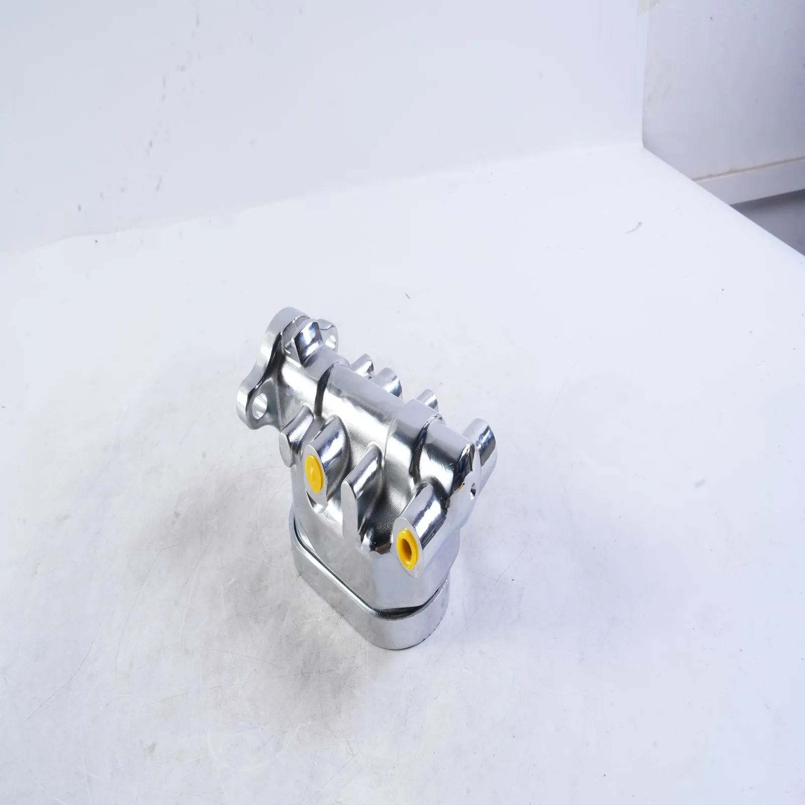 1-300 أسطوانة الفرامل الرئيسية المسطحة من الكروم 1 بوصة تتحمل منفذ مزدوج لجنرال موتورز كورفيت العالمي 1960-1990