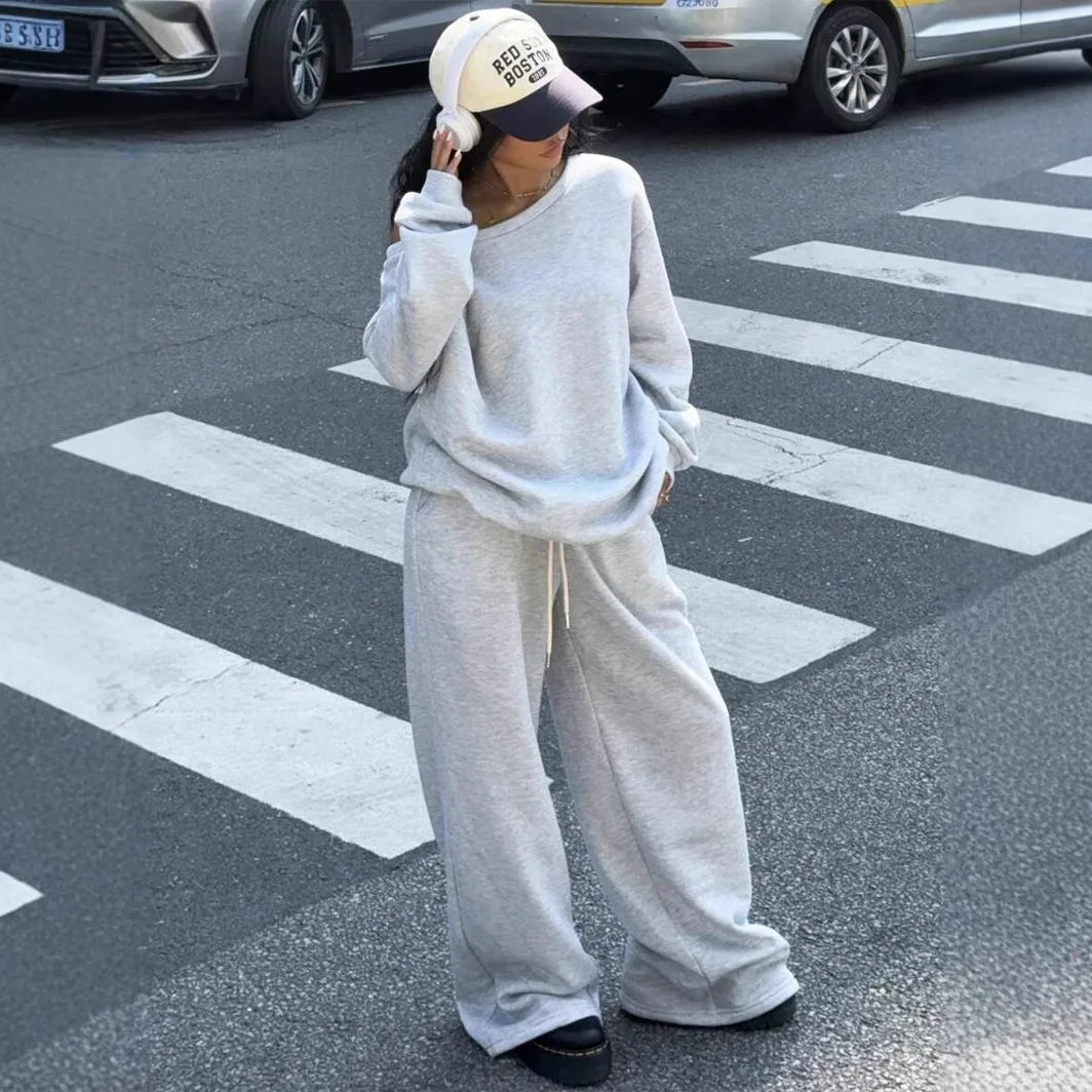 

Casual Sweatshirt Loose Round Neck Women's Clothing European And American Sports Style Autumn Fashionable Off-shoulder Sexy Suit