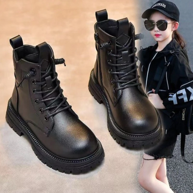 

Зимние детские ботинки, новинка 2025 года, теплая детская обувь на плоской подошве, противоскользящие бархатные короткие сапоги для девочек, модные ботинки в британском стиле для девочек