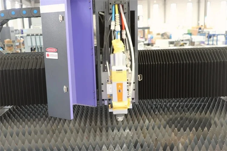 Quarterly Promotions 5x10Feet Carbon Steel Black Steel Mild Steel Cut Laser 2kw 3kw 1.5kw 6kw Fast Cut Speed Laser Metal Cutting