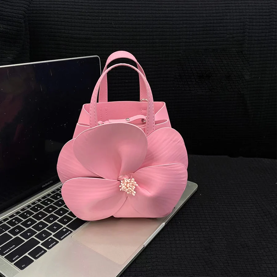 

French three-dimensional flower bucket bag banquet petals Lady bride basket Hand in hand with a small bag clutch bag soild totes