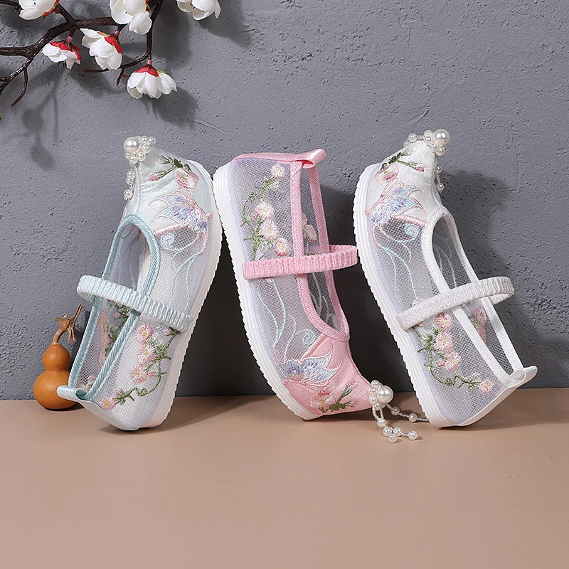 2023 New Chinese Style Embroidered Shoes Ethnic Style Performance Comfortable Flat Shoes for Women