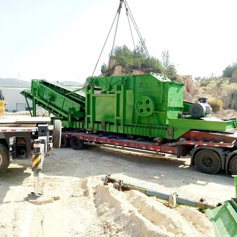 Mining Quarry Mobile Rock Crushing Soil Hammer Crusher Price Mini Small Gold Ore Stone Grinding Hammer Mill Crusher Machine