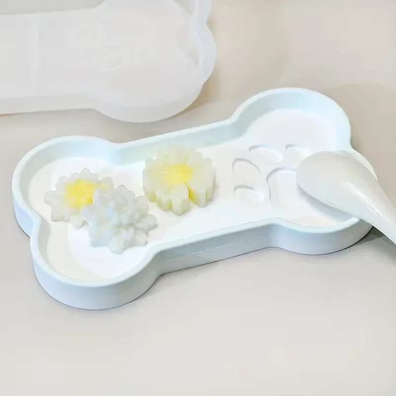 

A Top Quality DIY Cat Paw & Bone Shape Silicone Mold Storage Tray Jewelry Display Dish Home Decor Cat And Dog Food Tray Gypsum