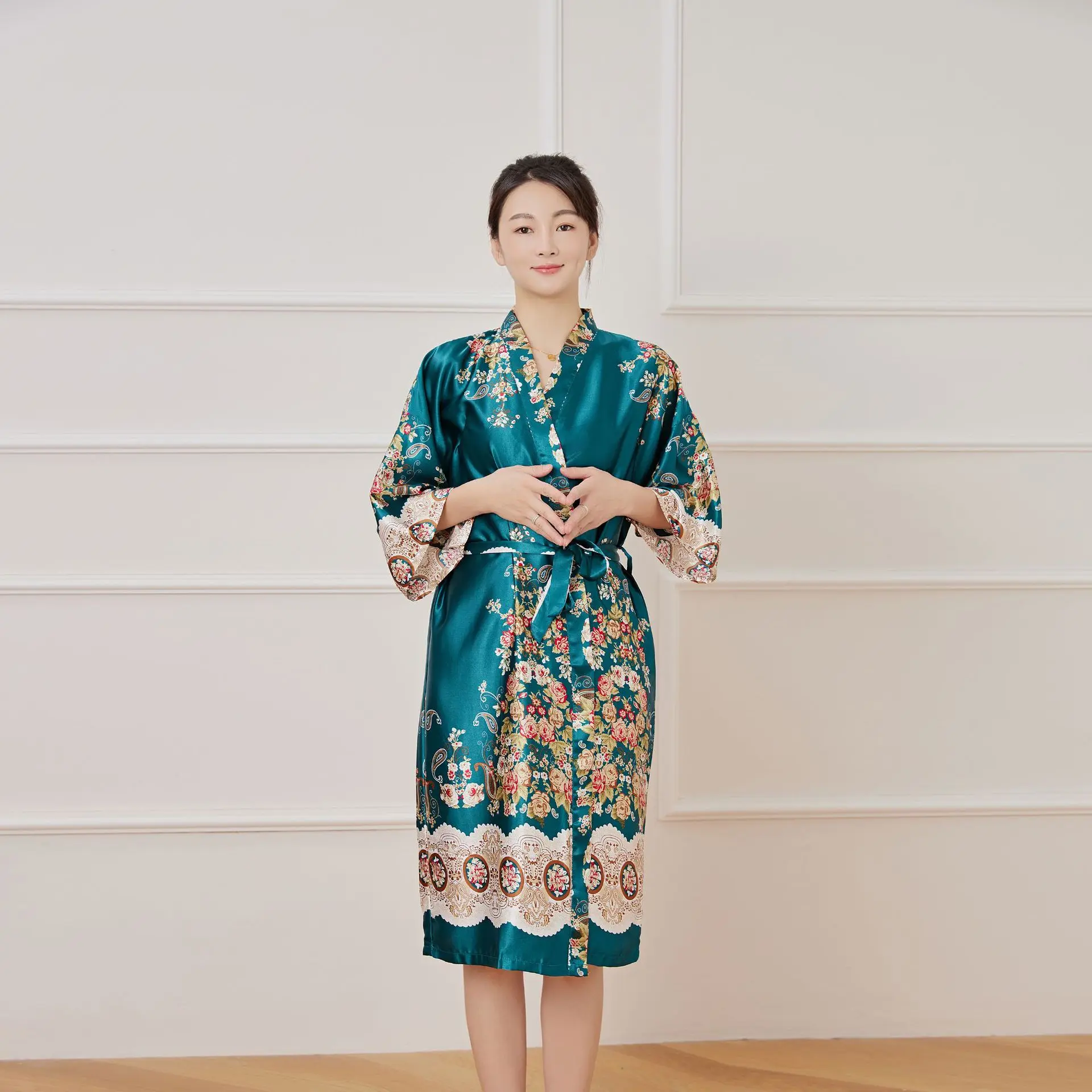 New Arrival Kimono Robe Women\'s Silky Satin Bathrobe Flower Printed Kaftan Robe Gown With Belt Female Japanese Yukata